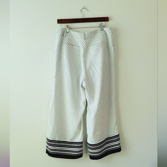 Ann Taylor Black and White Polka dotted capris - Picture 6 of 6